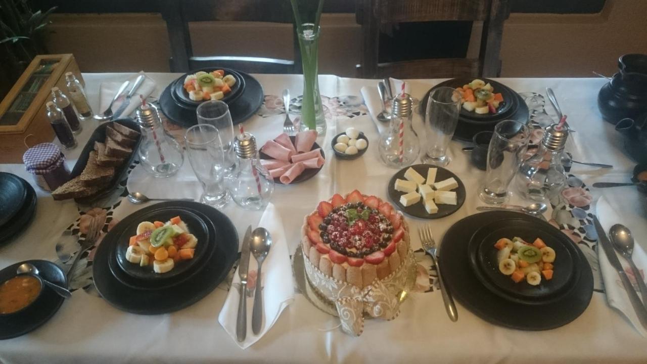 Casatodosantos Bed and Breakfast Cuenca Eksteriør billede